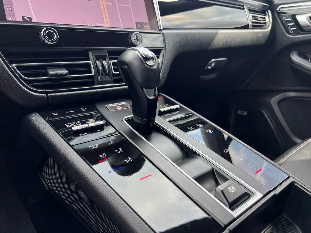 Used 2022 Porsche Macan image 61