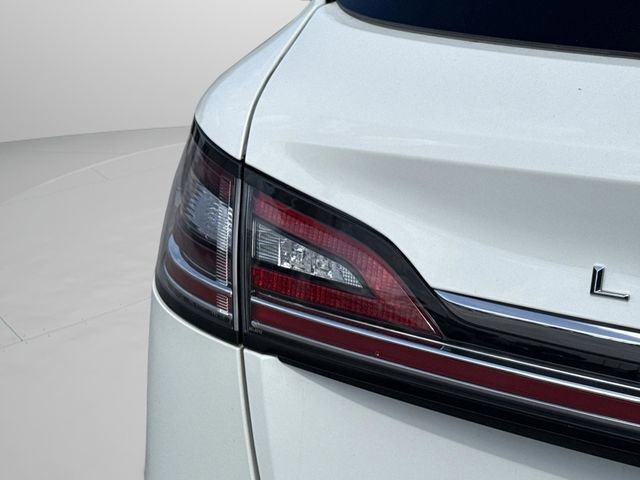 Certified 2023 Lincoln Nautilus Reserve image 18