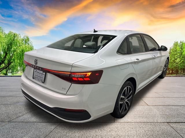 New 2026 Volkswagen Jetta SE image 4