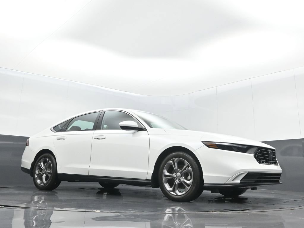 Certified 2024 Honda Accord EX image 26