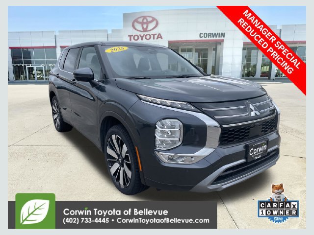 Used 2025 Mitsubishi Outlander SE
