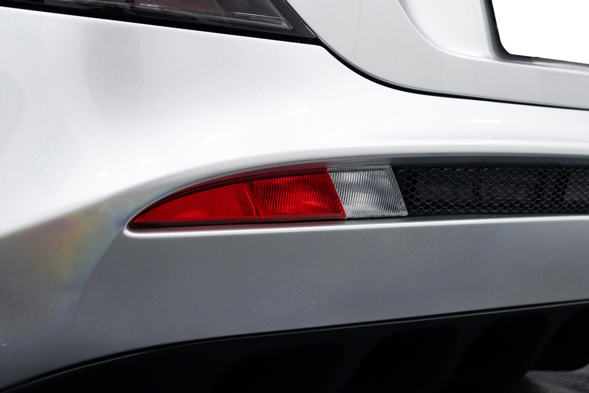 Used 2009 Mercedes-Benz SLR image 23