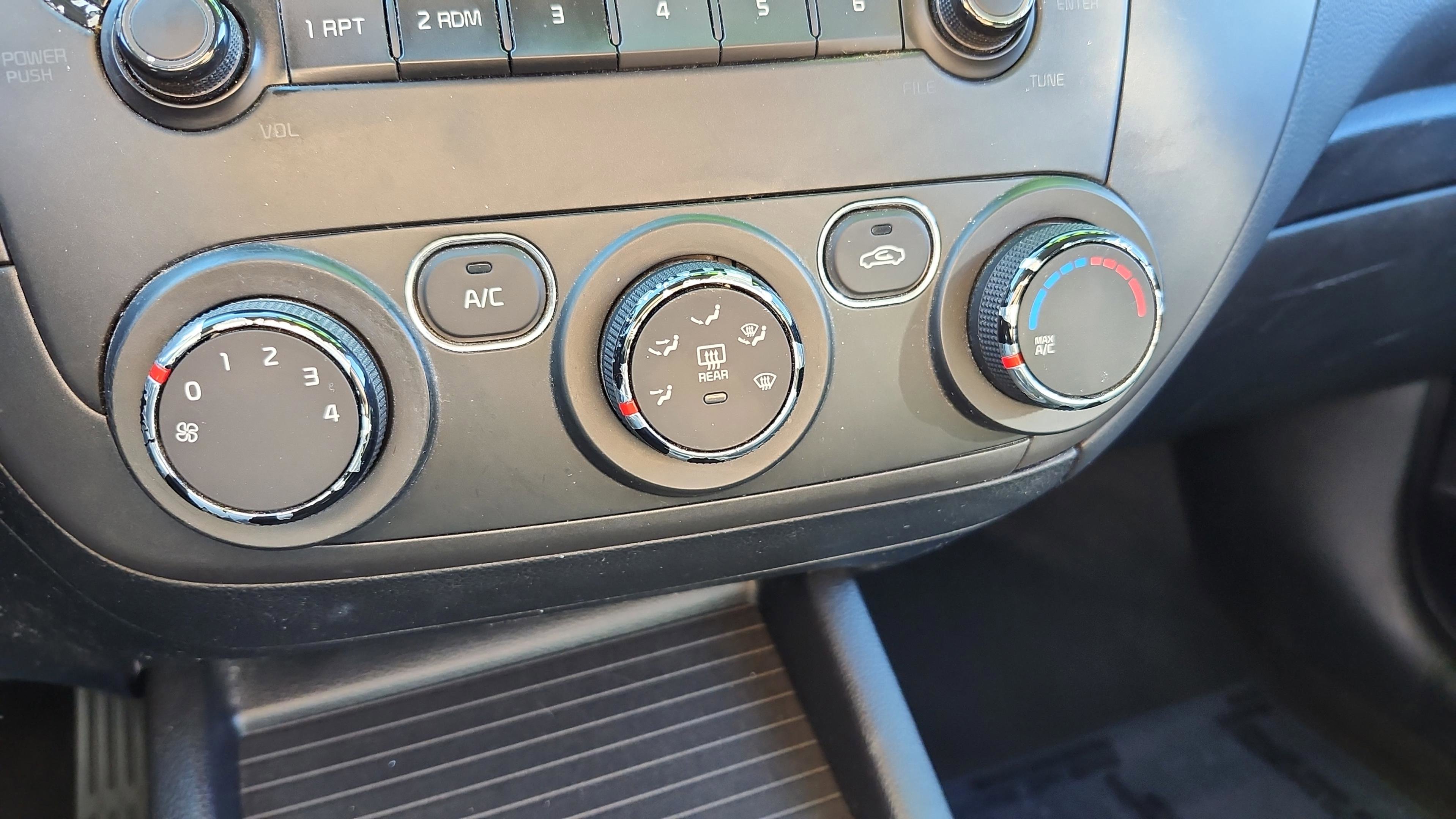 Used 2017 Kia Forte LX image 25