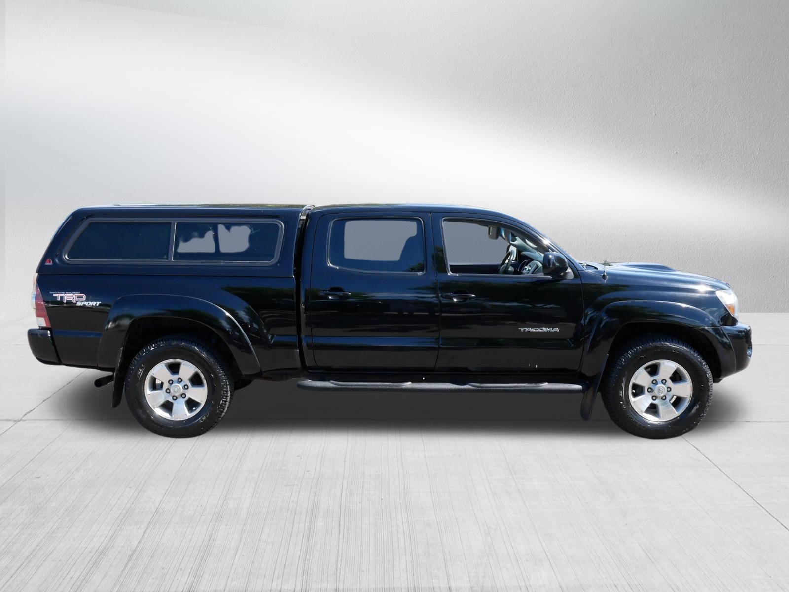 Used 2011 Toyota Tacoma 4x4 Double Cab w/ TRD Sport Pkg w/JBL Audio image 8