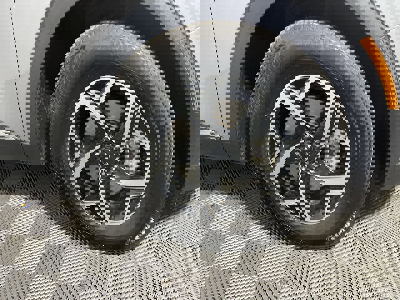 Used 2024 Kia Sportage LX image 10