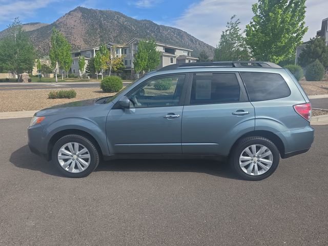 Used 2011 Subaru Forester 2.5X Limited AWD/4WD image 6