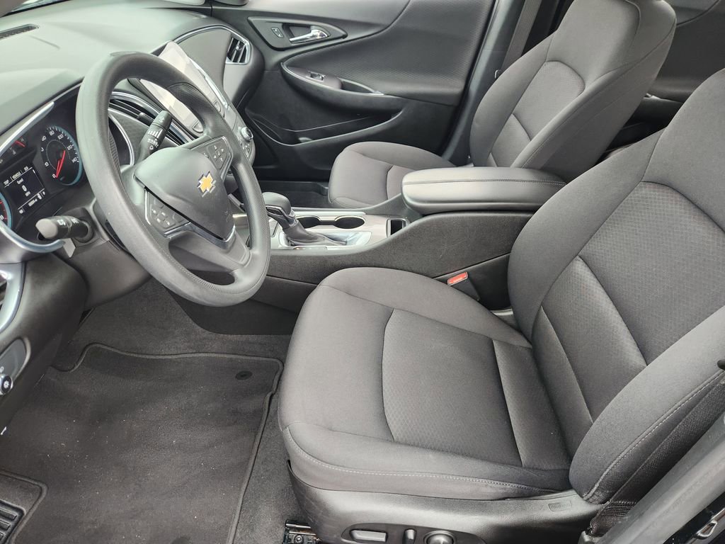 Used 2021 Chevrolet Malibu LT image 14