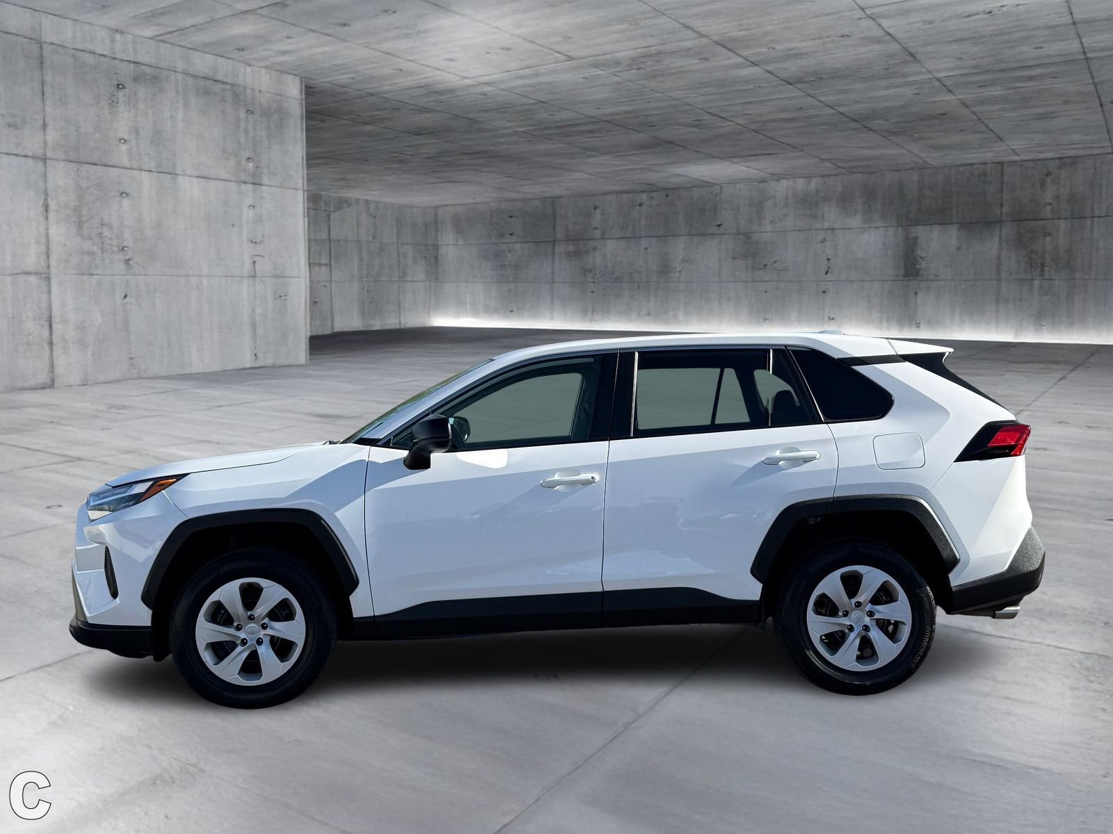 Used 2024 Toyota RAV4 LE image 3