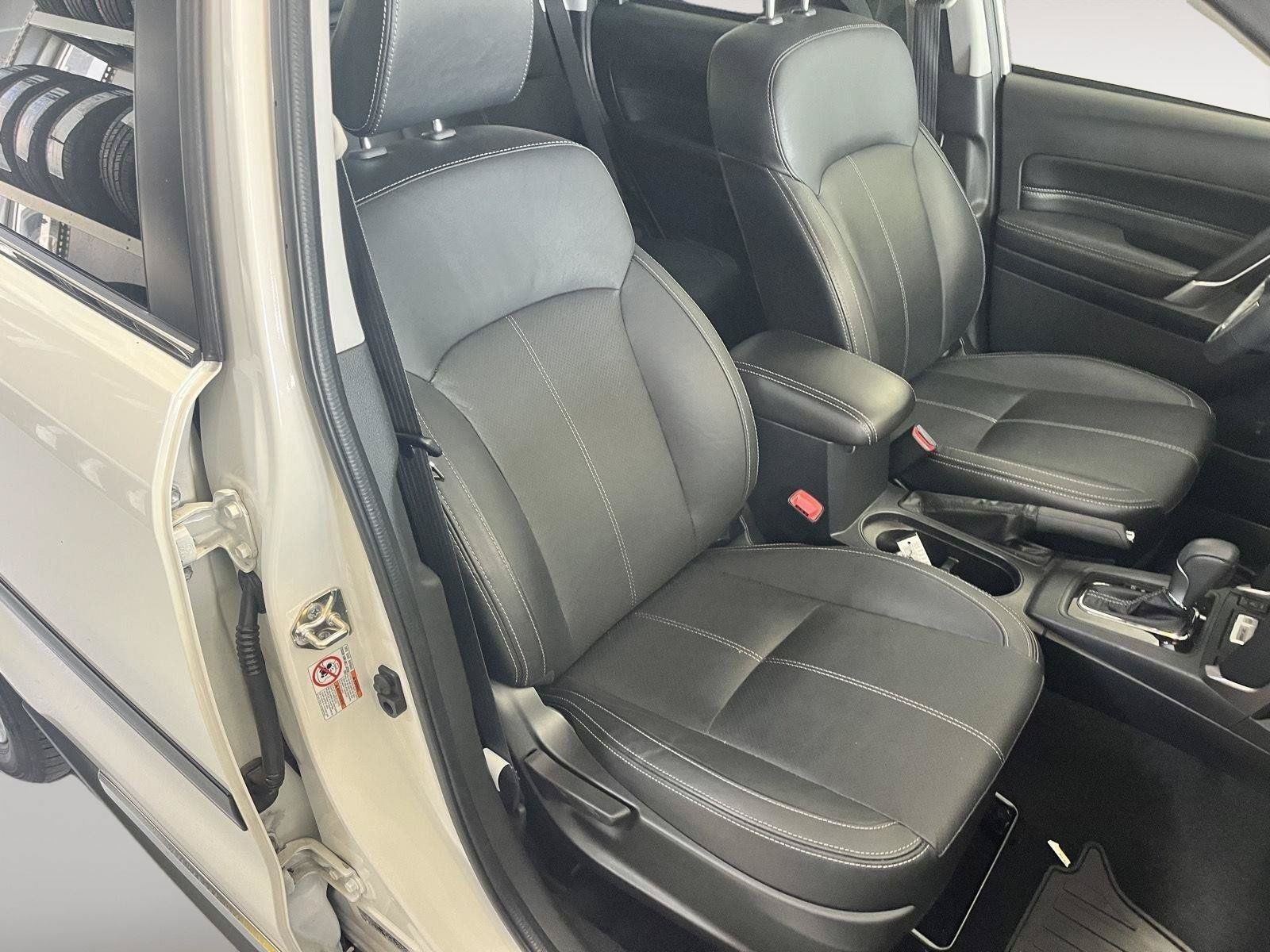 Used 2018 Subaru Forester 2.5i Touring AWD/4WD image 43