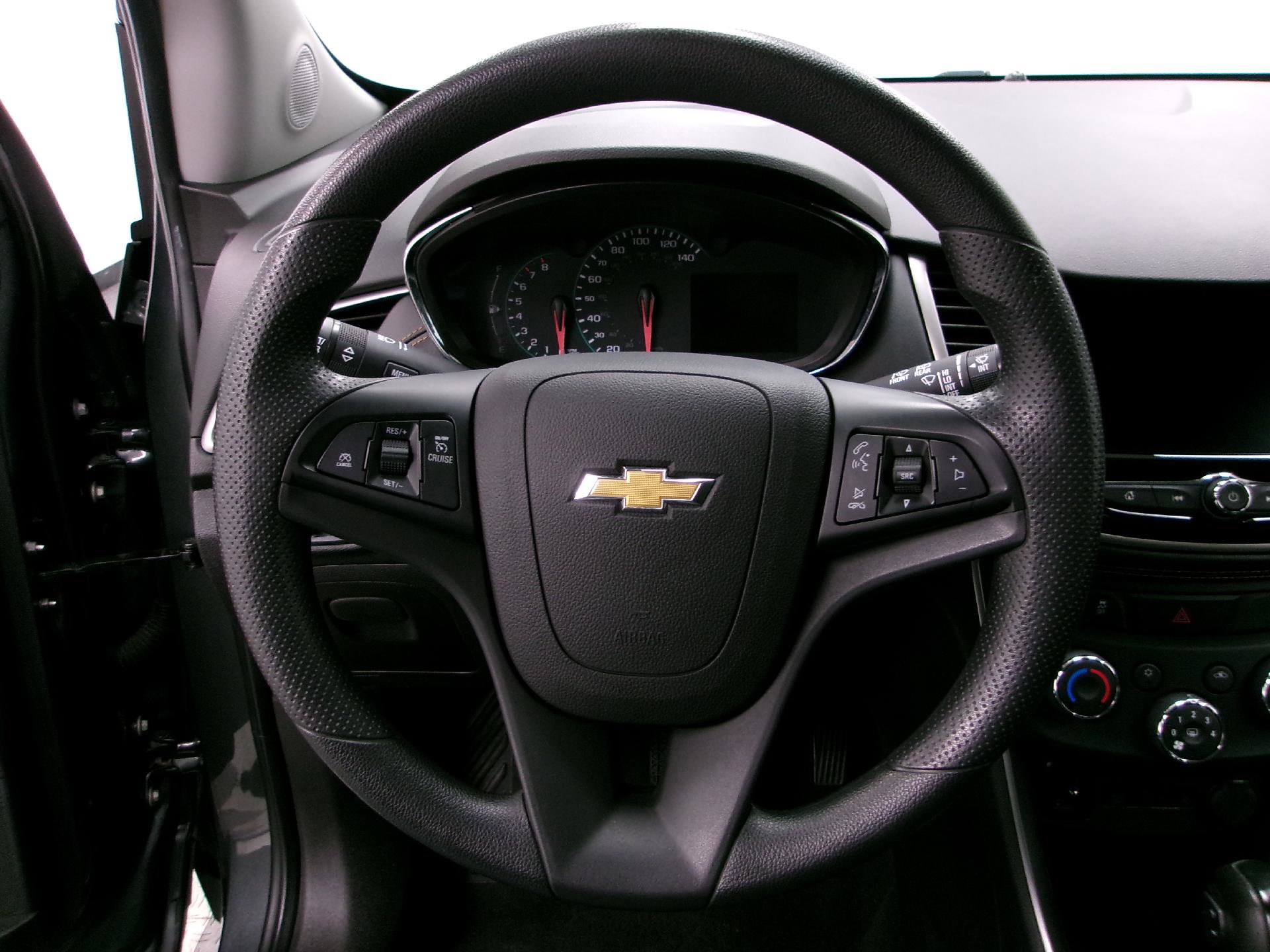 Used 2020 Chevrolet Trax LS w/ Tint and Cruise Package FWD image 6