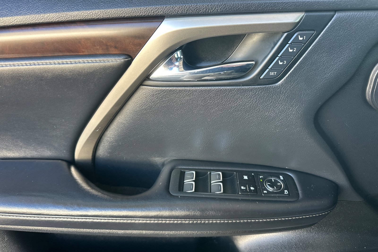 Used 2021 Lexus RX 450h AWD w/ Premium Package image 11