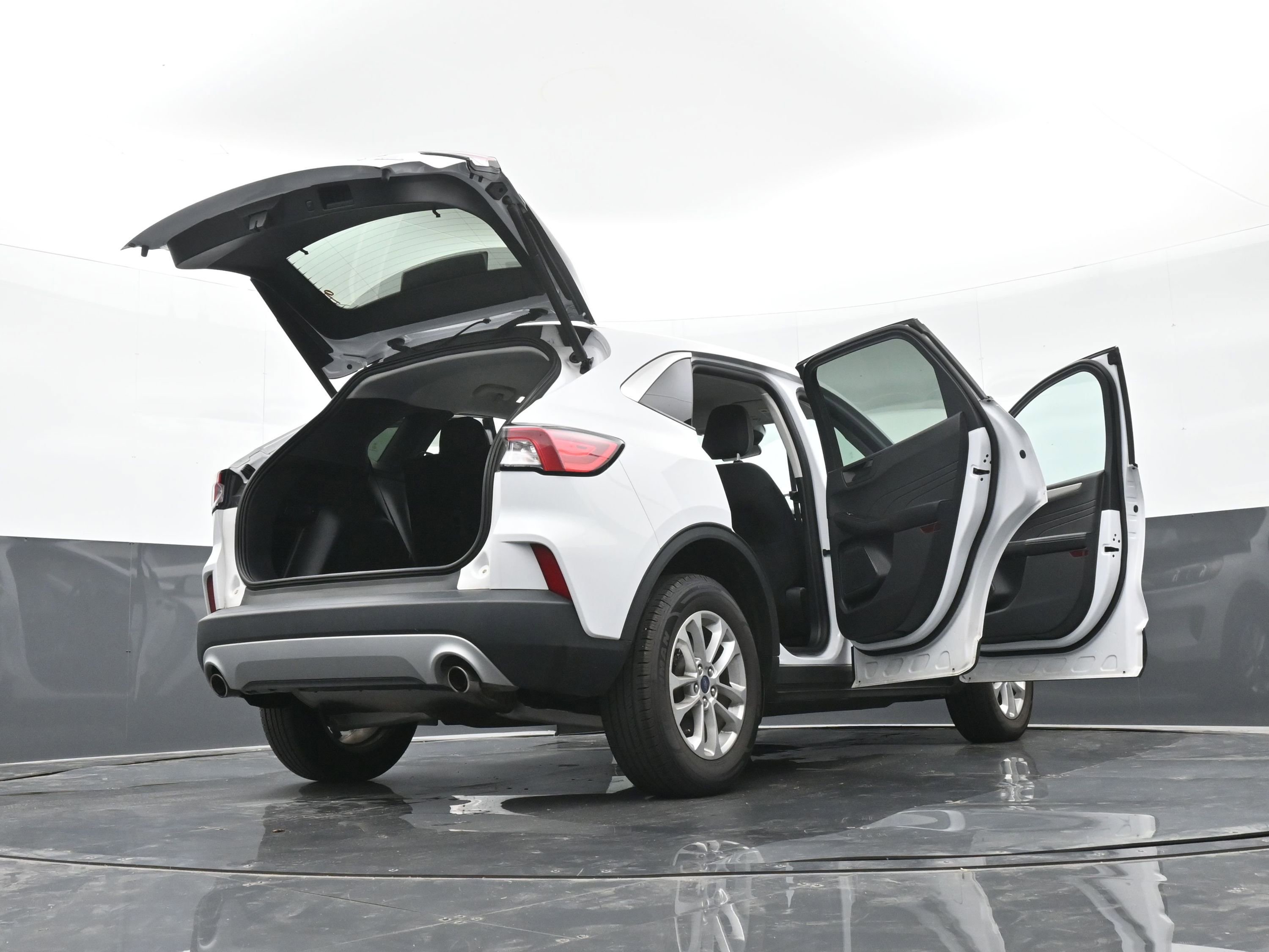 Used 2022 Ford Escape SE w/ Convenience Package image 49