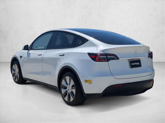 Used 2020 Tesla Model Y Long Range image 8