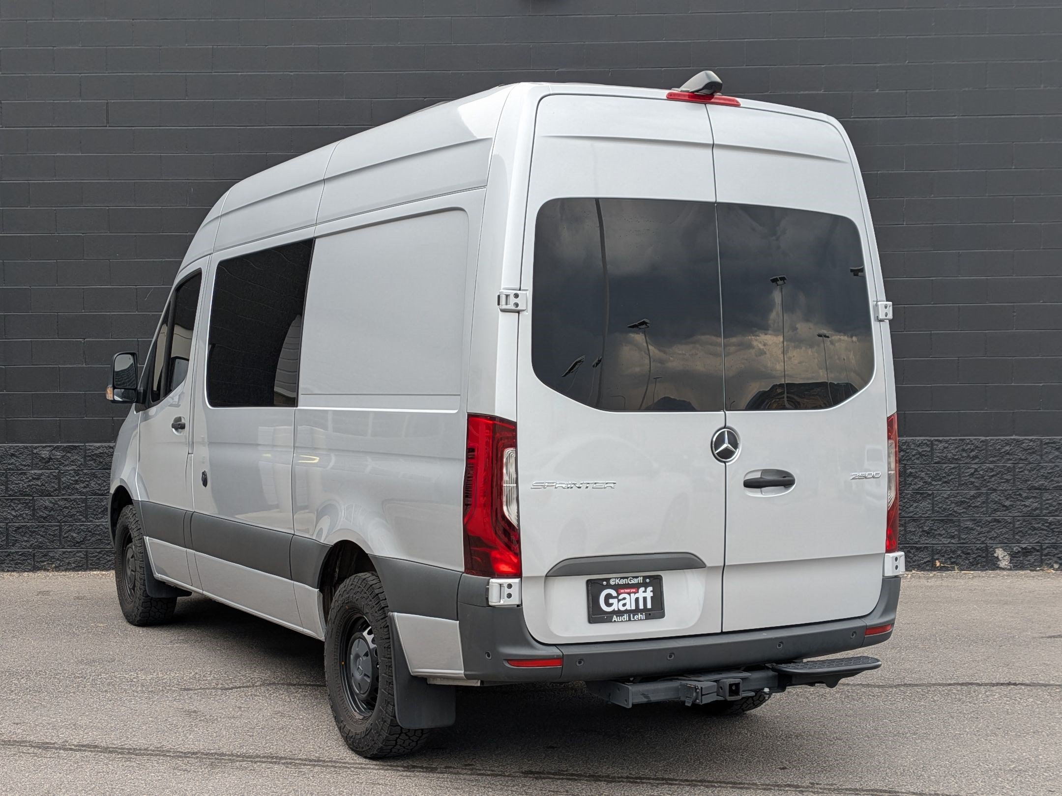 Used 2024 Mercedes-Benz Sprinter 2500 image 8