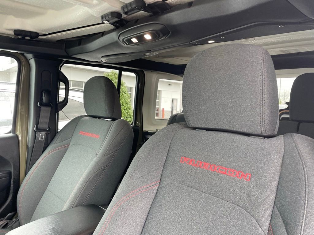 Used 2025 Jeep Wrangler Unlimited Rubicon image 23