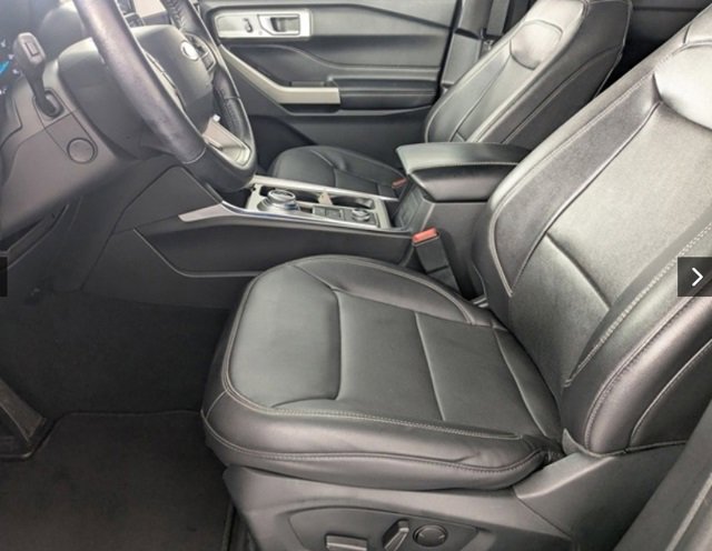 Used 2023 Ford Explorer Limited w/ Equipment Group 301A image 3
