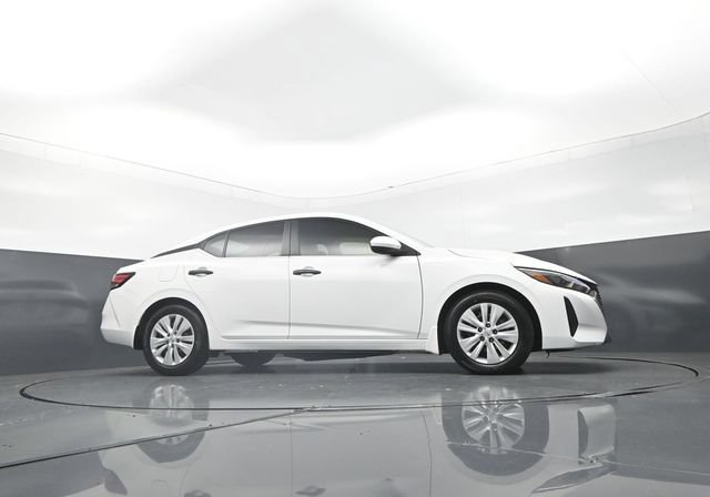Used 2025 Nissan Sentra S w/ Lighting Package FWD image 33