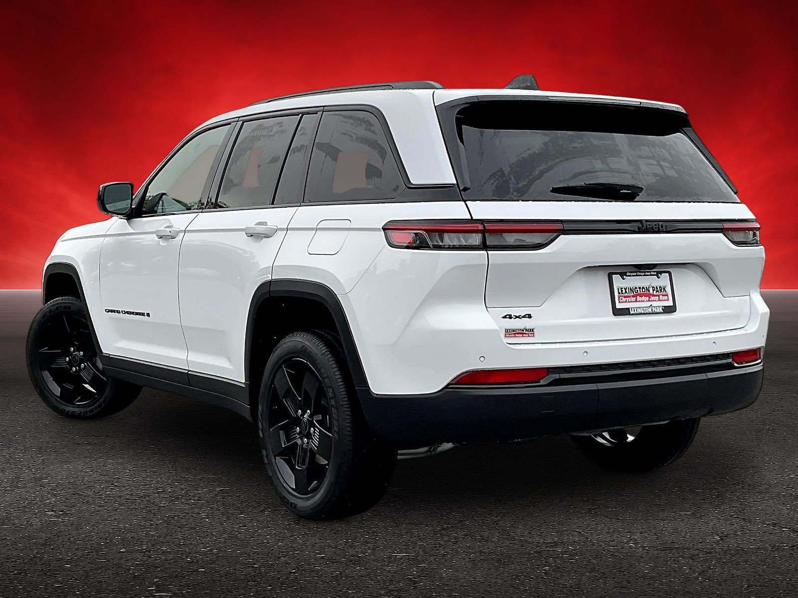New 2027 Jeep Grand Cherokee Laredo X AWD/4WD image 3