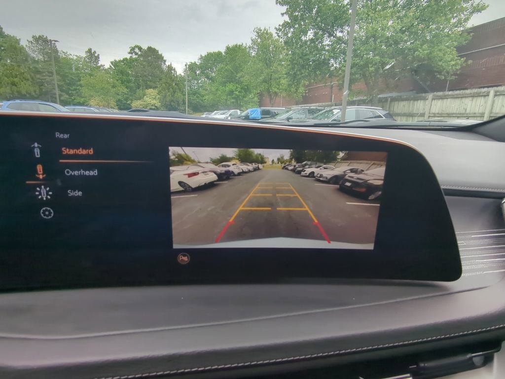 Used 2025 Cadillac XT4 Premium Luxury AWD/4WD image 17