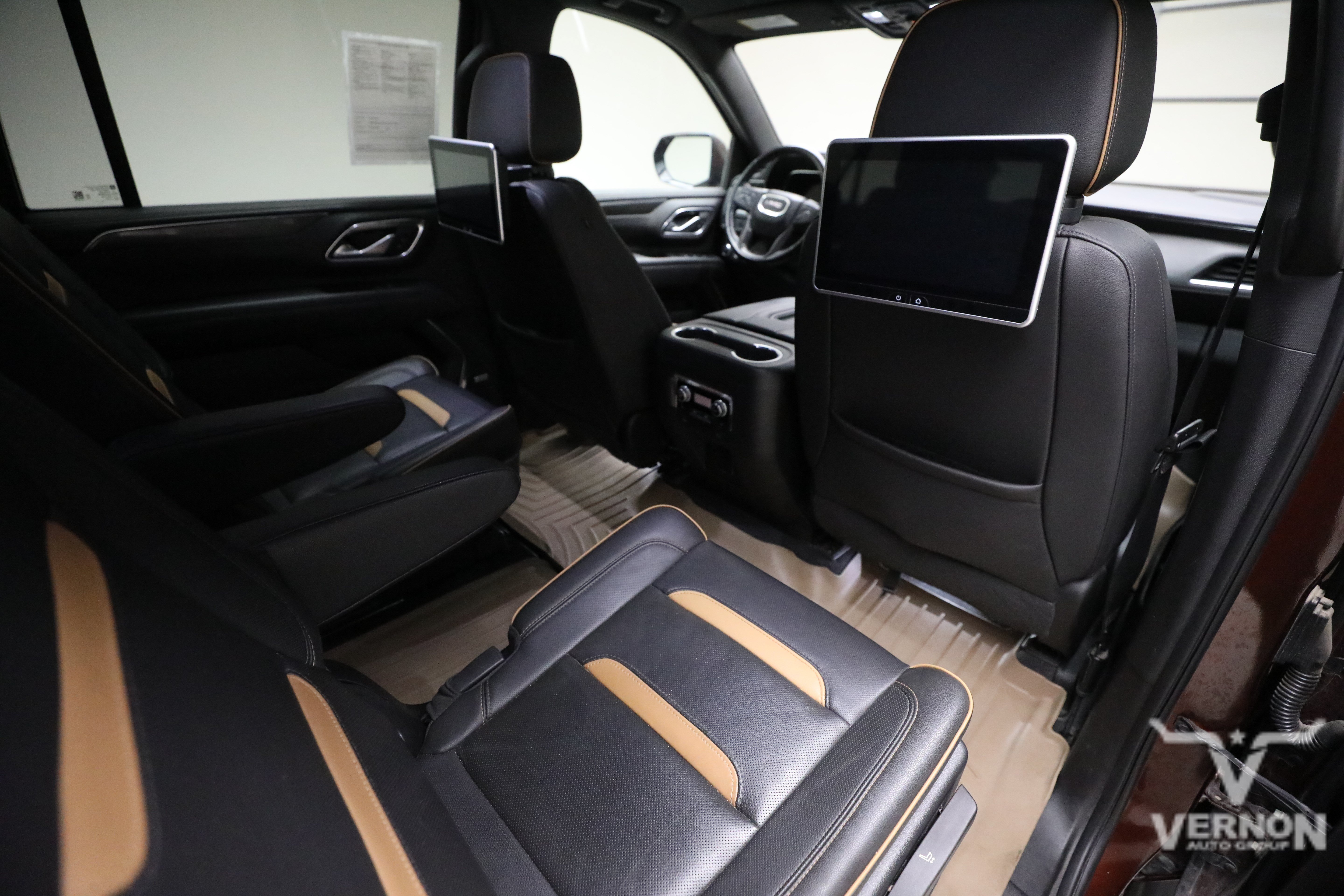 Used 2022 GMC Yukon XL AT4 AWD/4WD image 12