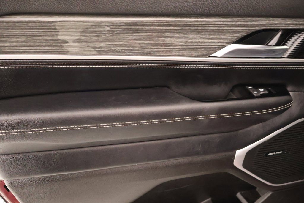 Used 2022 Jeep Wagoneer Series III image 18