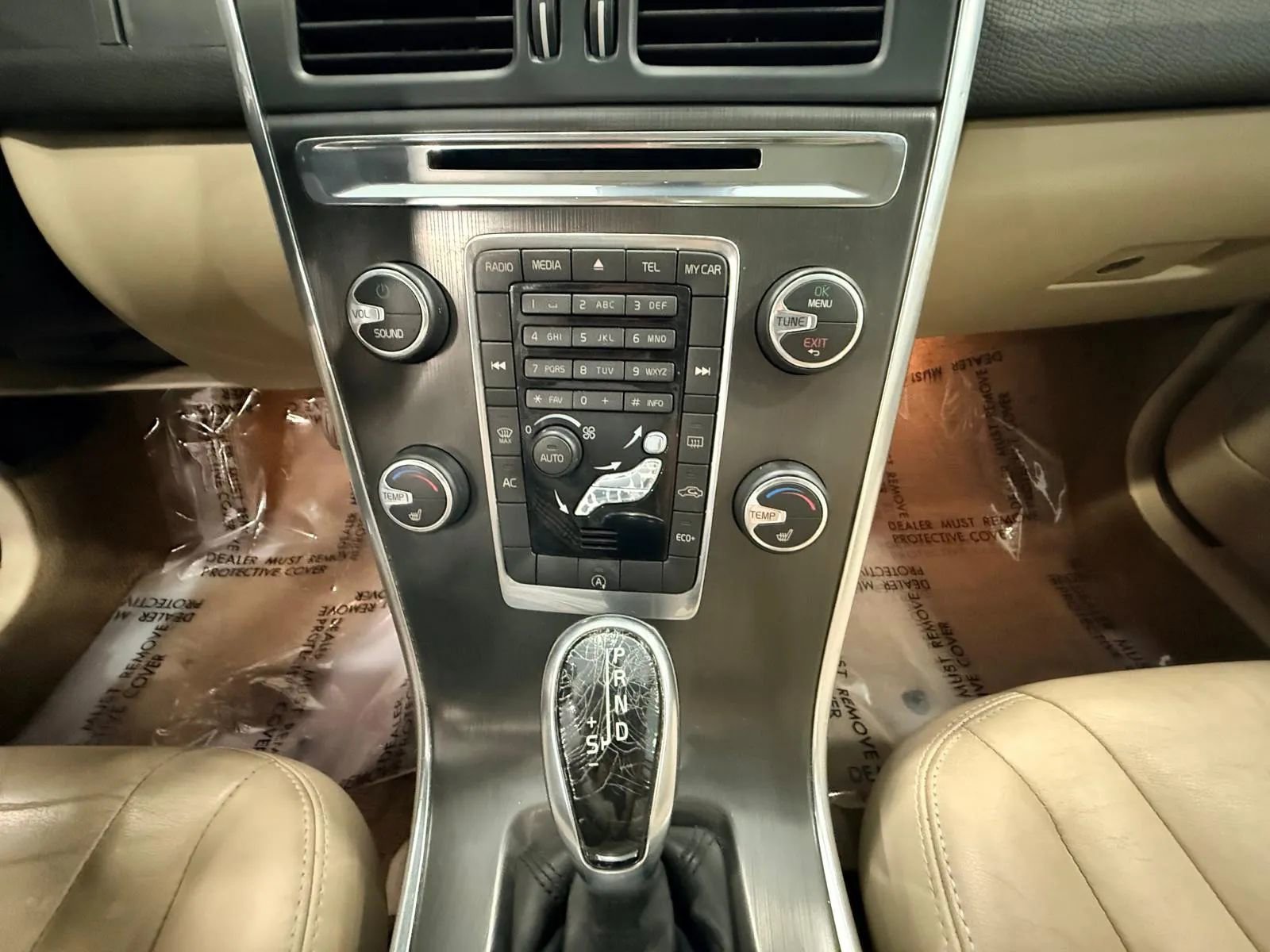 Used 2015 Volvo XC60 T5 Premier image 23