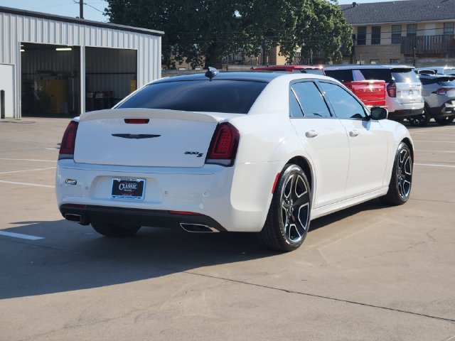 Used 2023 Chrysler 300 S w/ Comfort Group RWD image 14