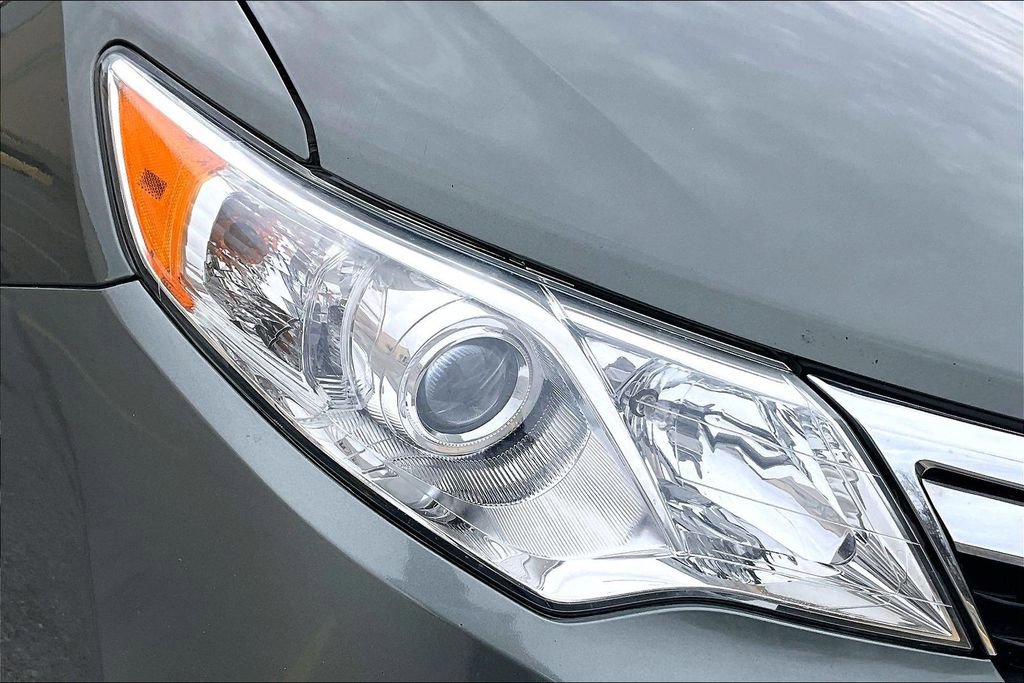 Used 2013 Toyota Camry XLE image 29