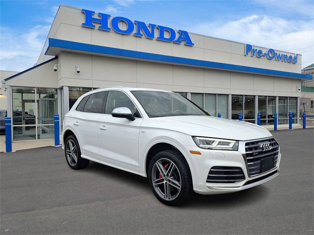 Used 2018 Audi SQ5 Premium Plus w/ S Sport Package image 3