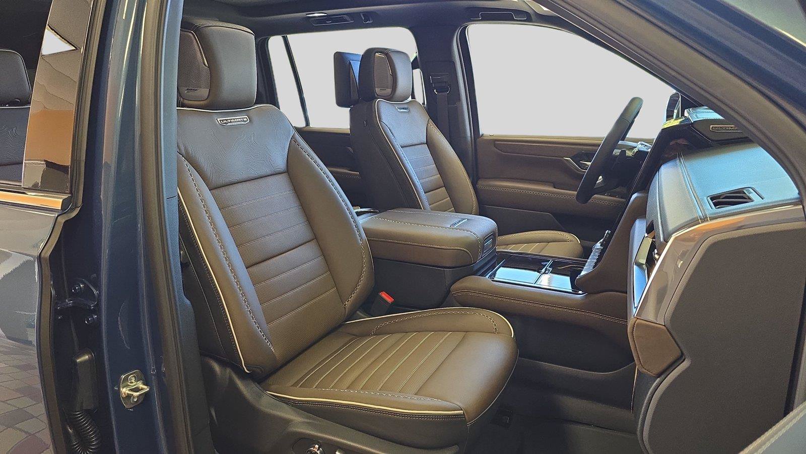 New 2027 GMC Yukon XL Denali Ultimate w/ LPO, Floor Liner Package AWD/4WD image 14