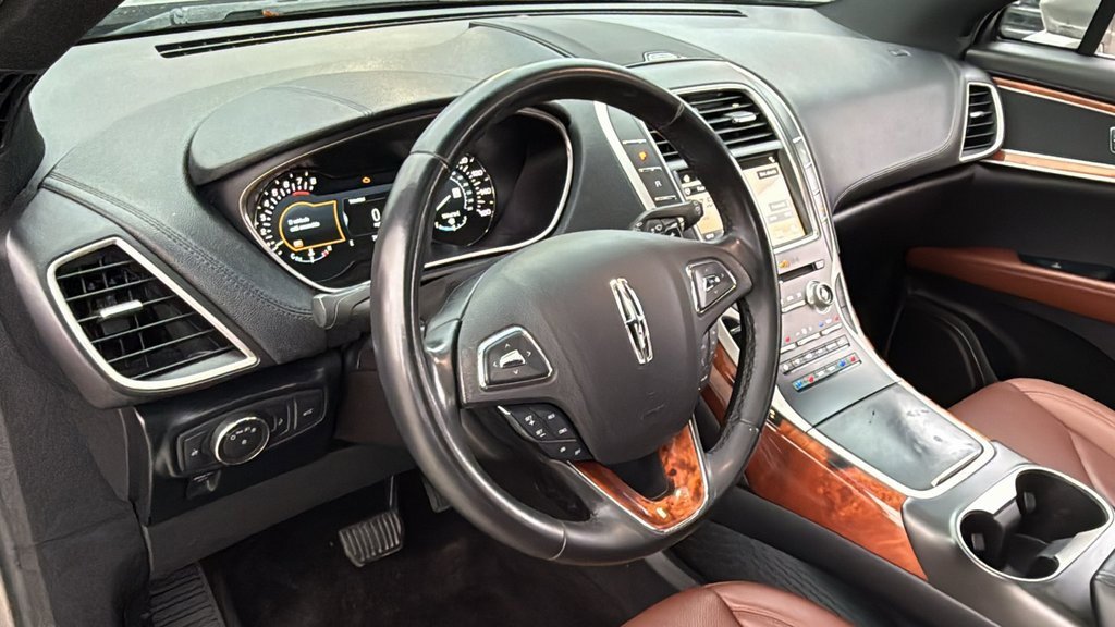 Used 2017 Lincoln MKX Reserve image 16