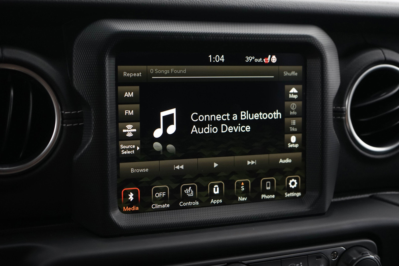 Used 2022 Jeep Wrangler Unlimited Sahara w/ Cold Weather Group image 14