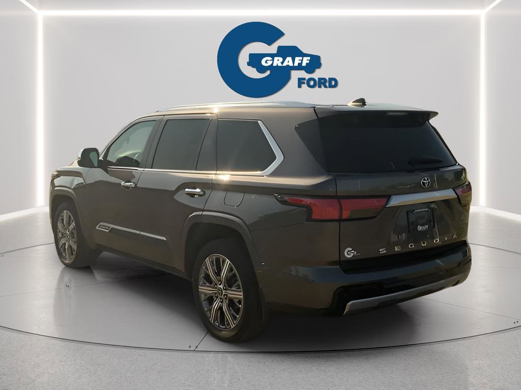 Used 2024 Toyota Sequoia Capstone image 4