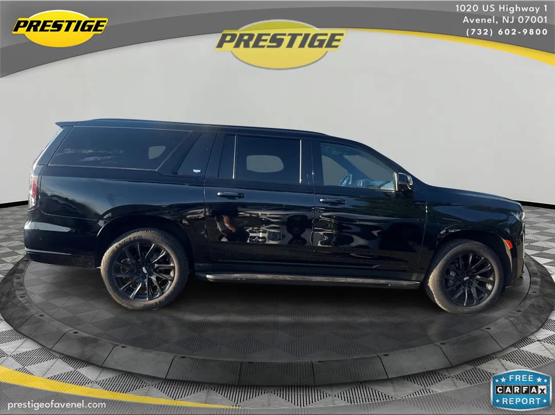 Used 2021 Cadillac Escalade ESV Sport w/ LPO, ONYX Package AWD/4WD image 4