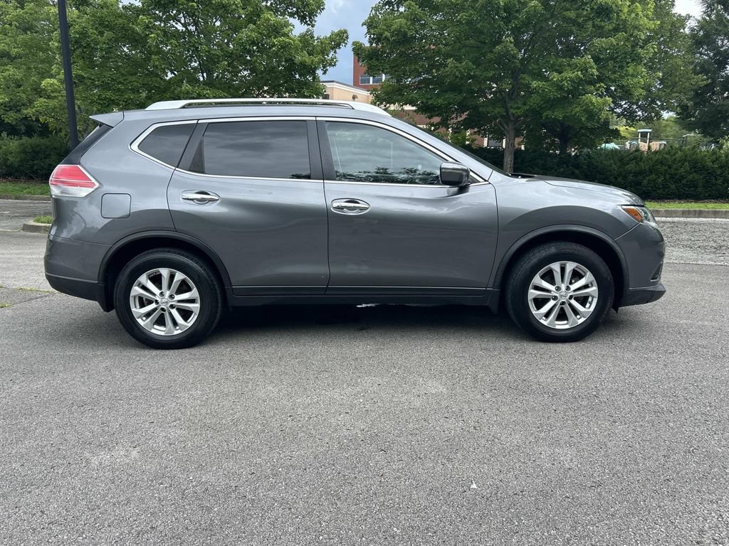 Used 2015 Nissan Rogue SV FWD image 8