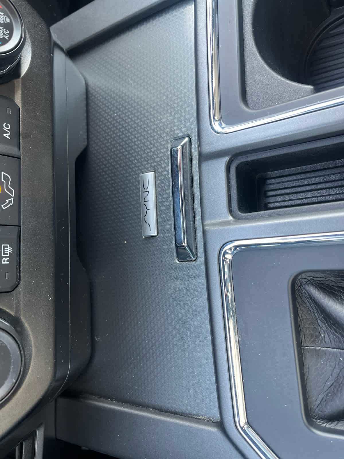 Used 2015 Ford F150 XLT w/ Equipment Group 302A Luxury image 33