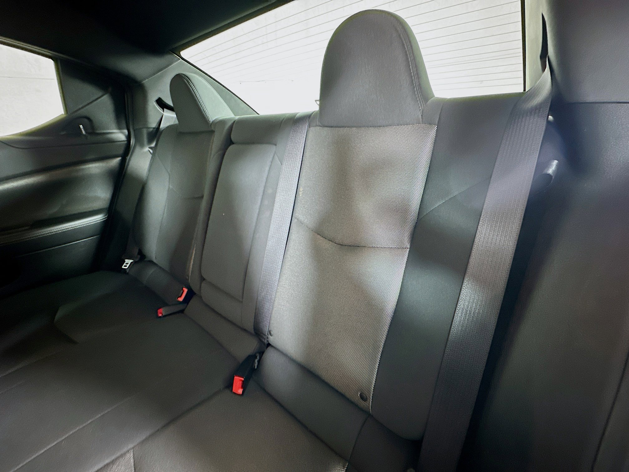 Used 2011 Dodge Avenger Express image 21