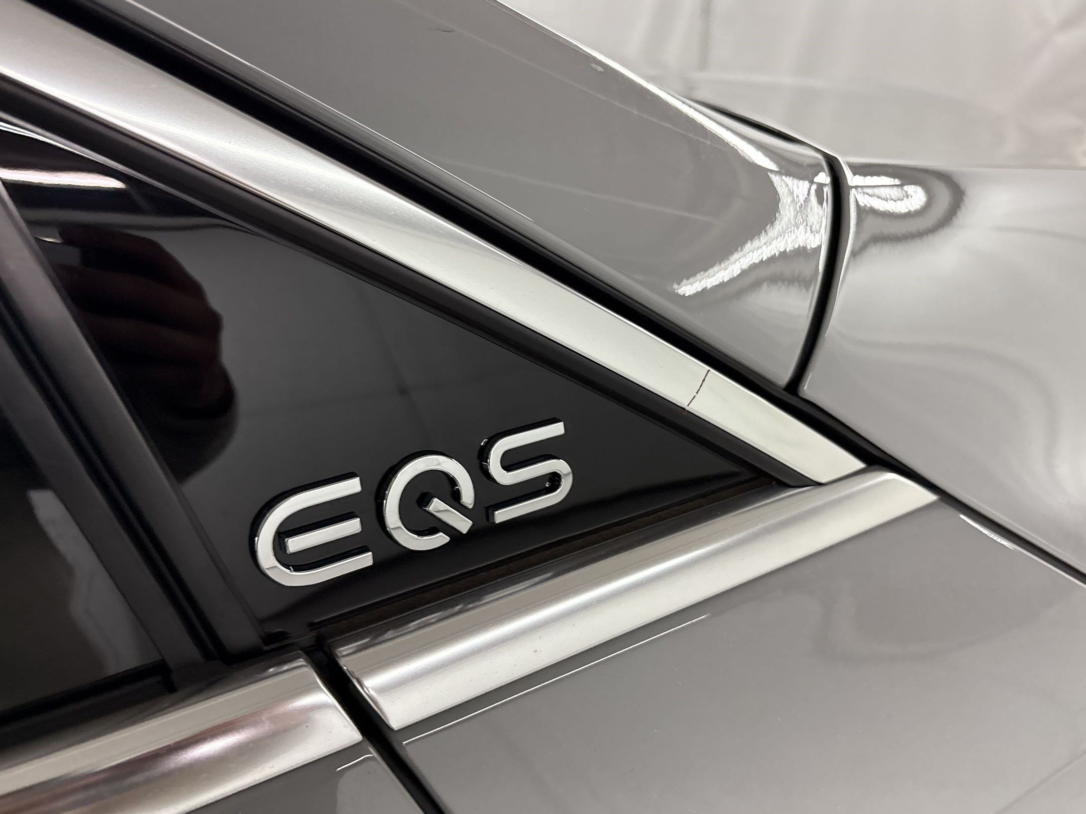 New 2026 Mercedes-Benz EQS 400 4MATIC SUV image 32