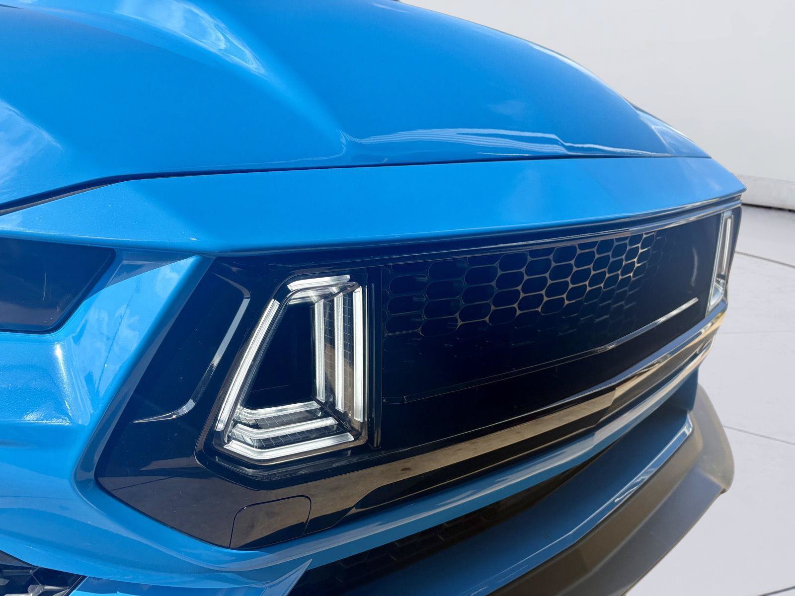 Used 2025 Ford Mustang GT RWD image 10