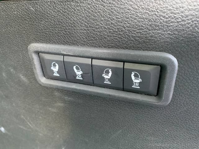 Certified 2022 Jeep Wagoneer Series III w/ Rear Seat Video Group 1 AWD/4WD image 4