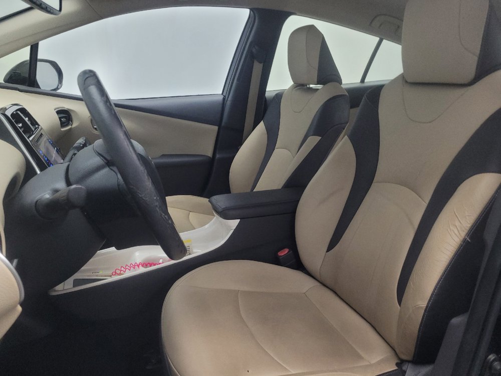 Used 2016 Toyota Prius Four FWD image 17