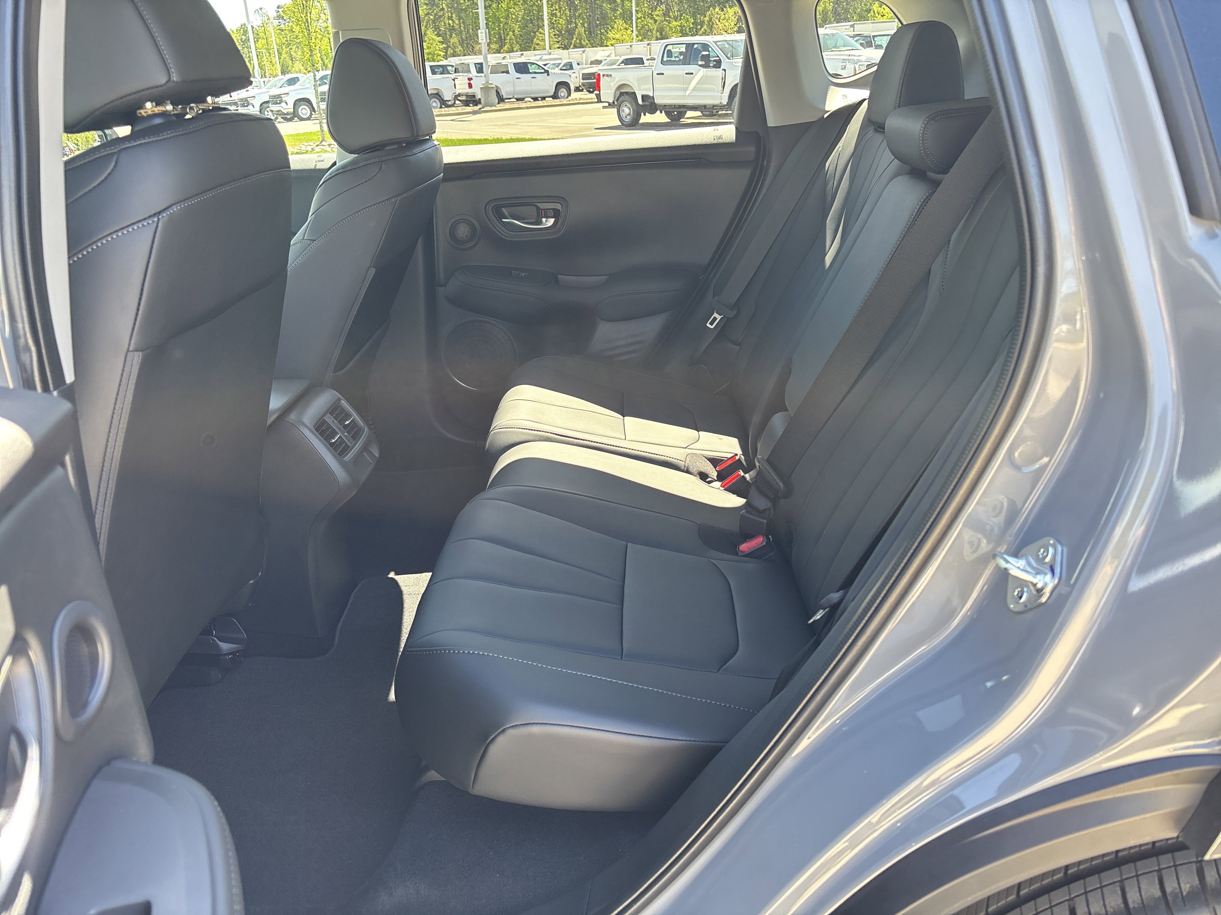 Certified 2025 Acura ADX FWD image 30