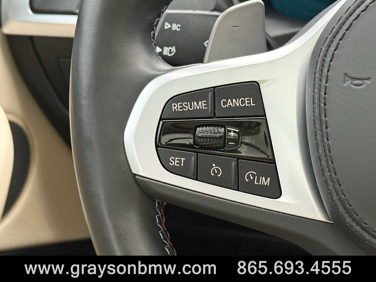 Used 2025 BMW X4 M40i w/ Premium Package image 18