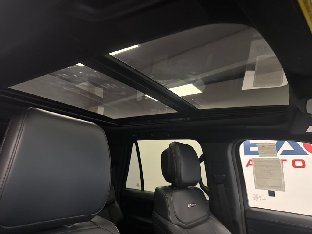 New 2026 Ford Expedition Max Platinum w/ Stealth Performance Package AWD/4WD image 55