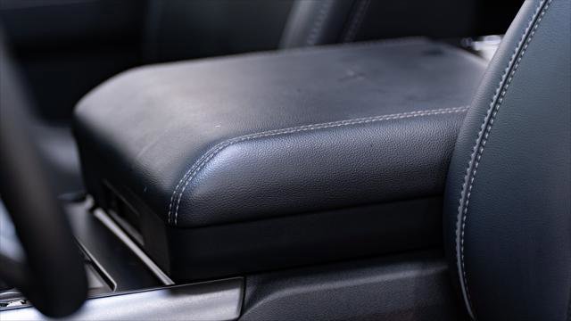 Used 2025 Ford F150 Lariat w/ Equipment Group 502A High image 35