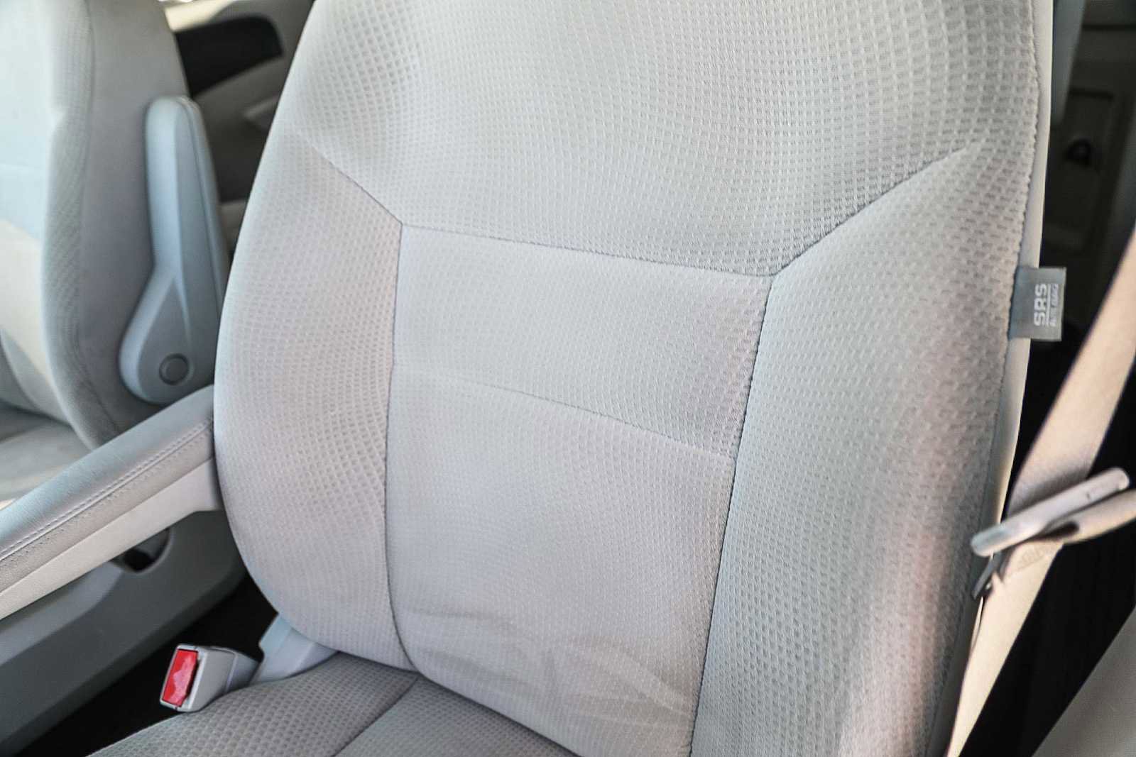 Used 2019 Dodge Grand Caravan SE w/ UConnect Hands-Free Group image 26