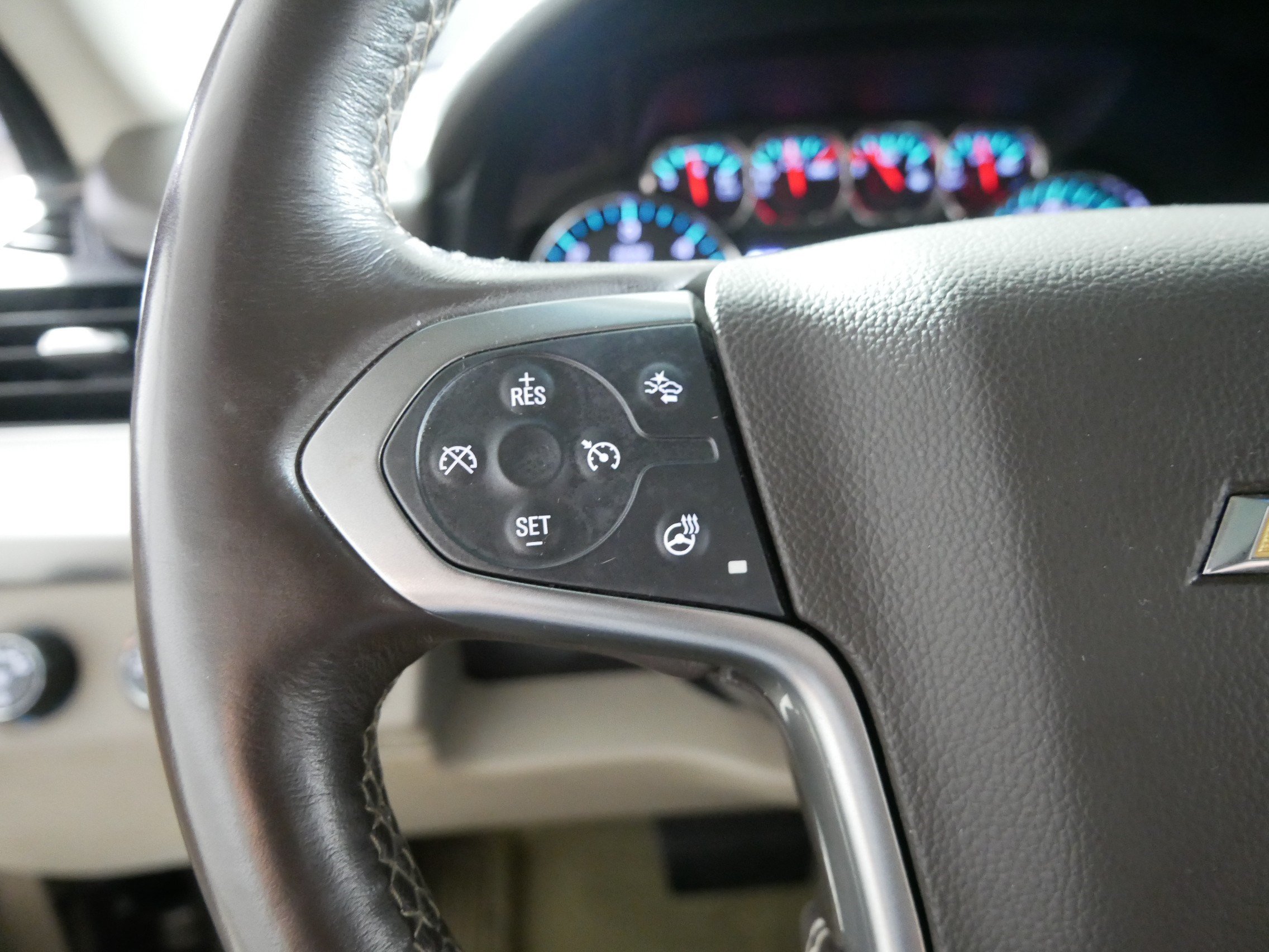 Used 2015 Chevrolet Tahoe LT AWD/4WD image 27