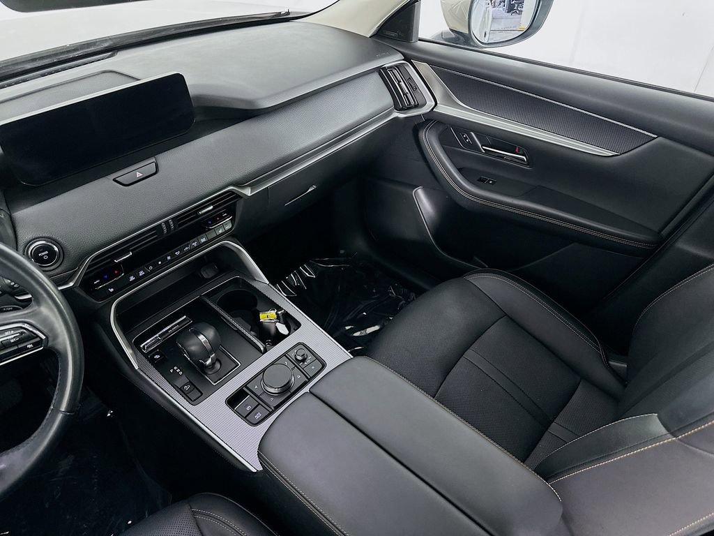 Certified 2024 MAZDA CX-90 Plug-In Hybrid w/ Premium Pkg image 31