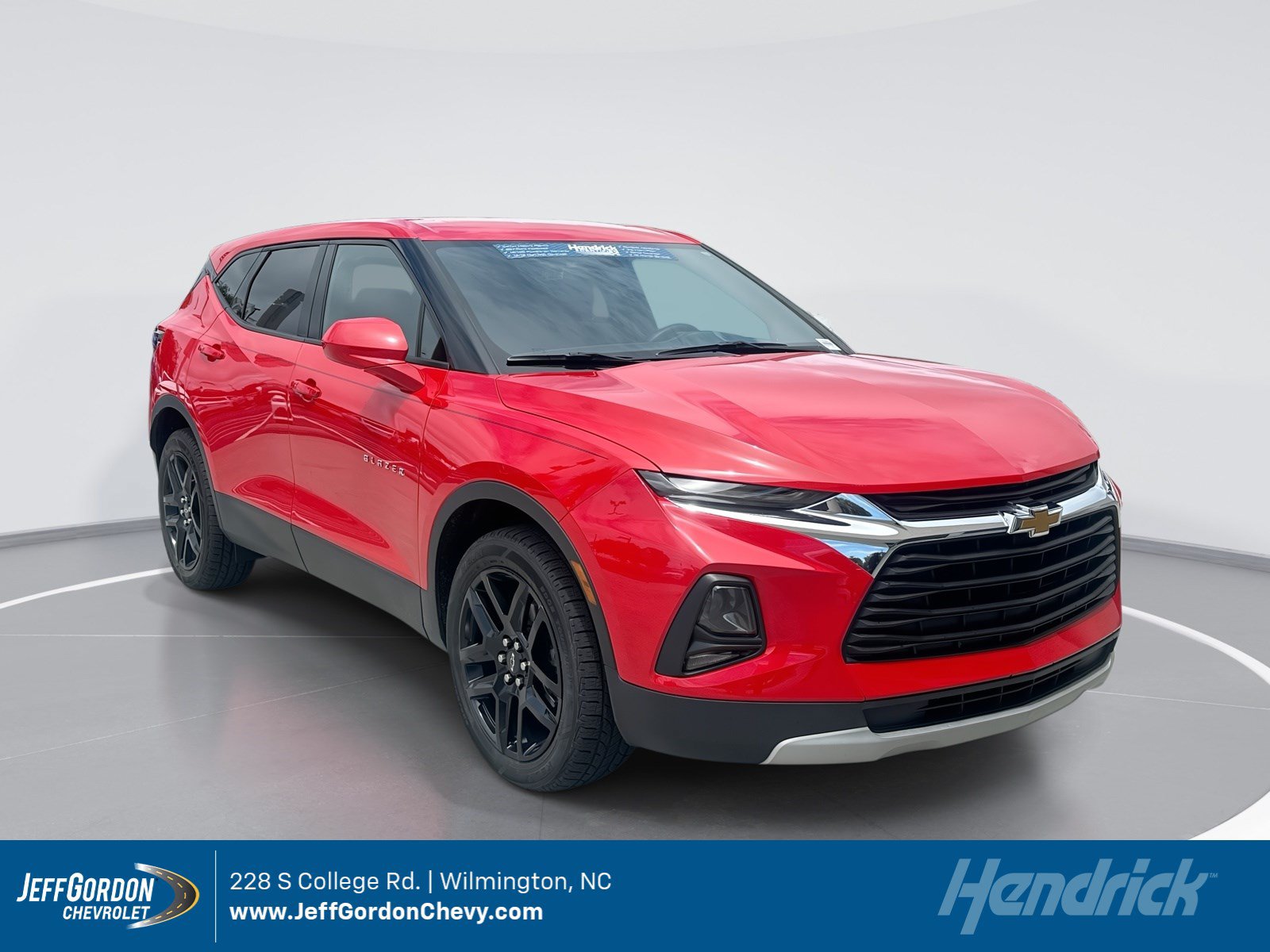 Used 2021 Chevrolet Blazer LT FWD image 1
