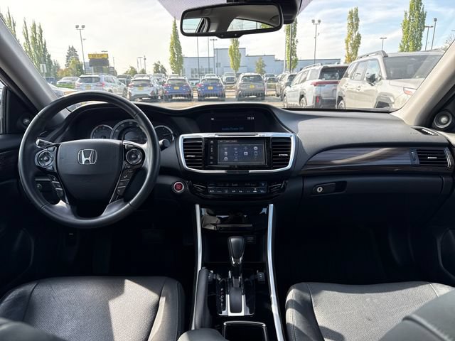 Used 2017 Honda Accord EX-L image 11